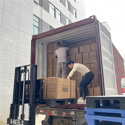 Forsendelse af læderhandsker til mænd er gennemført med succes til oversøiske...